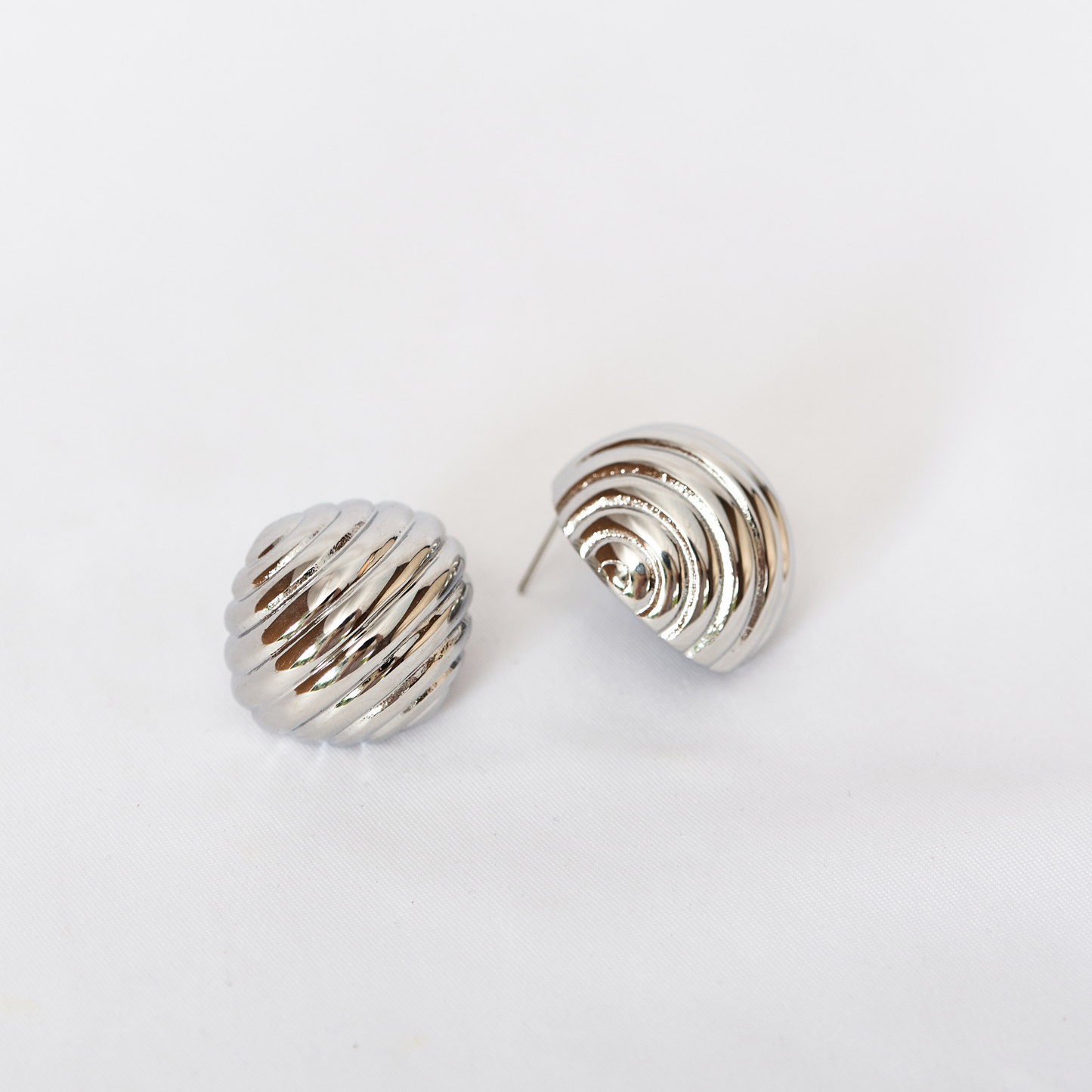 Large Armadillo Earring Silver