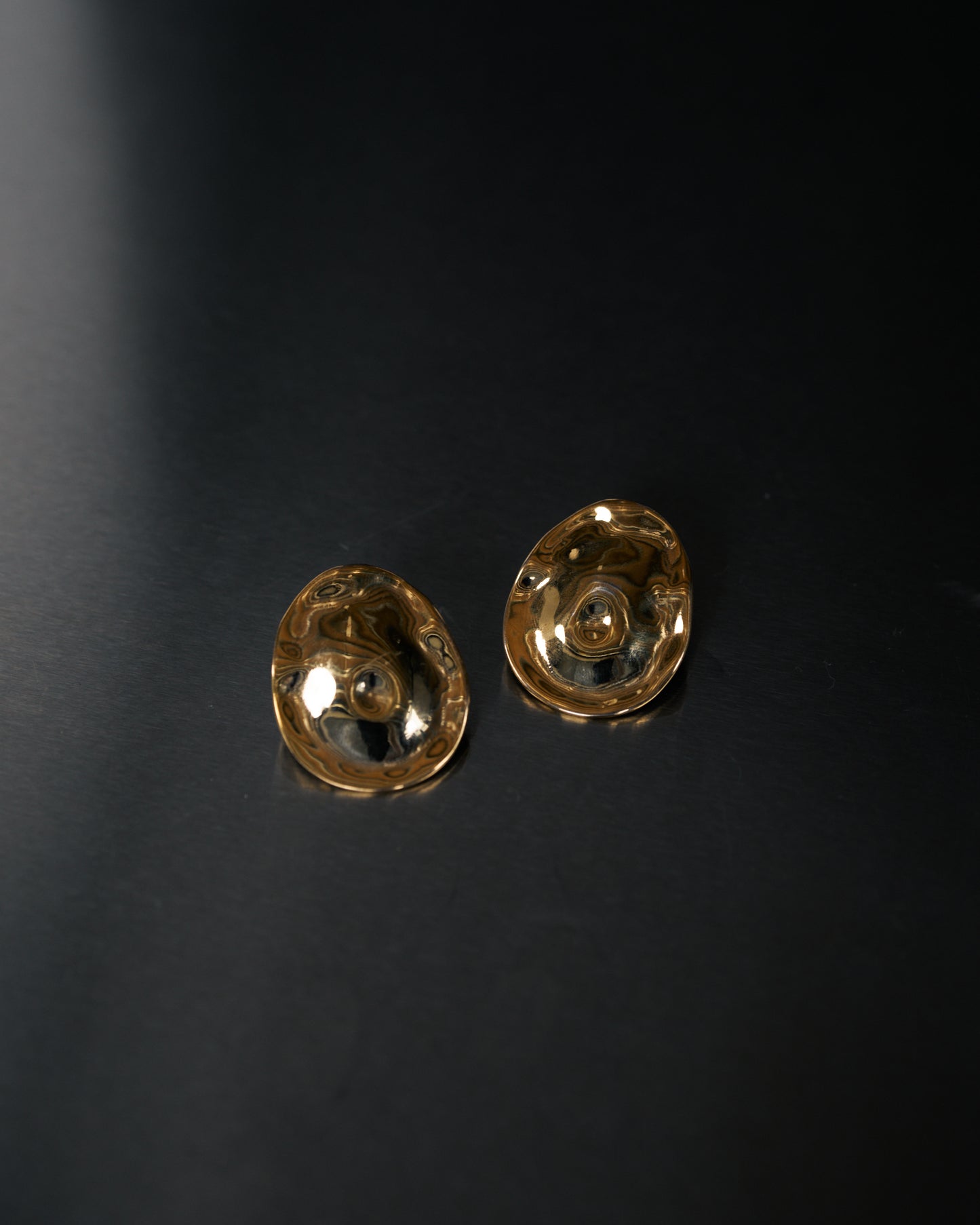 Organic Oval Studs Gold